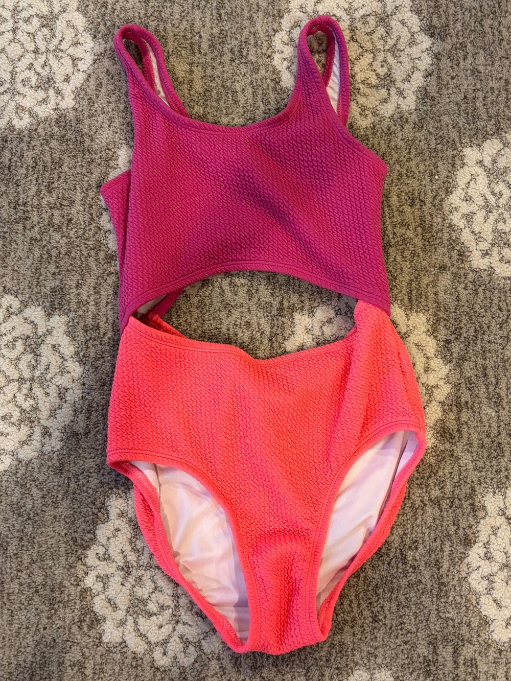 Old Navy Girls Cutout One-Piece Swimsuit Size 8
